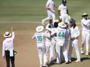 image-resize-color-correction-and-ai-89_1770178828