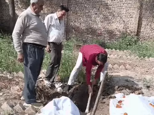 whatsappvideo2026-03-15at35147pm-ezgifcom-resize_1773573580