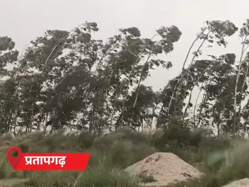 UP weather change hailstorm 10 districts storm rain 20 cities Purvanchal Expressway roof damage,