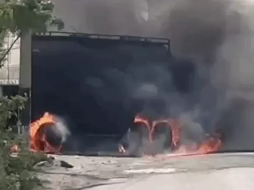 Gurugram truck fire