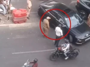 हरियाणा के युवक ने देहरादून में पुलिस को चाकू दिखाया, नशे में बीच सड़क पर रोकी कार