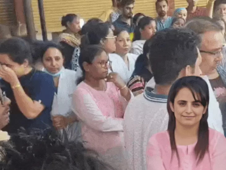 पंचकूला लेडी नर्सिंग ऑफिसर के सुसाइड की वजह सामने आई:15 साल बड़े शख्स से शादी, फिर बॉयफ्रेंड जिंदगी में आया; लॉकर से 2 मोबाइल मिले
