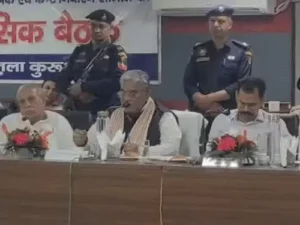 कुरुक्षेत्र ग्रीवेंस बैठक में मंत्री पंवार का सख्त एक्शन, सोसाइटी मैनेजर पर FIR के आदेश