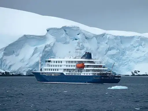 Hantavirus outbreak ship