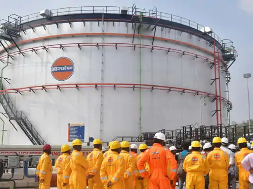 oil companies profit India