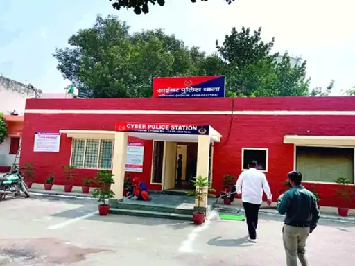 फरीदाबाद में न्यूड वीडियो बनाकर युवक से 1 लाख हड़पे:इंस्टाग्राम पर दोस्ती, अलग-अलग खातों में डलवाई राशि; केस दर्ज