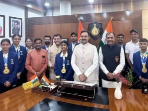 गंभीर बीमारी और आर्थिक तंगी को मात देकर बने वर्ल्ड चैंपियन, हरियाणा विधानसभा स्पीकर से की मुलाकात