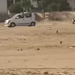 फरीदाबाद में कारों से खतरनाक स्टंटबाजी, VIDEO:दशहरा मैदान में खिड़कियों से बाहर निकले युवक, पहचान करने में जुटी पुलिस