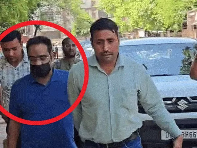 हरियाणा के सीनियर IAS अधिकारी गिरफ्तार, बैंक घोटाले में 2 दिन के CBI रिमांड पर भेजे गए
