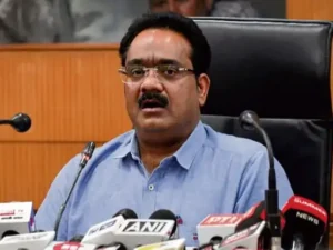 661 करोड़ के IDFC-AU बैंक घोटाले में CBI की बड़ी कार्रवाई, IAS पंकज अग्रवाल के आवास पर छापा; गिरफ्तारी की अटकलें तेज