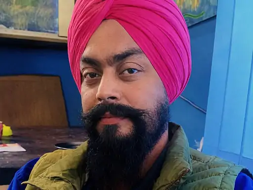 पानीपत में हाइड्रा मशीन पलटने से युवक की मौत, पिता की हार्ट सर्जरी वाले दिन हुआ दर्दनाक हादसा