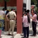 हरियाणा में NEET री-एग्जाम के दौरान अभ्यर्थियों को परेशानी, युवती को नहीं मिला सेंटर; कहीं बाल खुलवाए गए तो कहीं नोज पिन उतरवाई गई