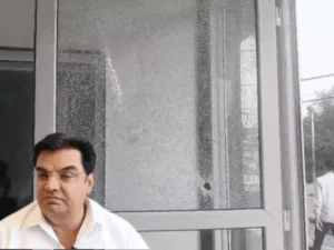 रोहतक में कांग्रेस विधायक के कार्यालय पर ताबड़तोड़ फायरिंग, थाने के सामने चली गोलियां; इलाके में दहशत