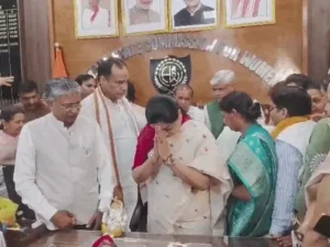 हरियाणा महिला आयोग की नई अध्यक्ष और उपाध्यक्ष ने संभाला पदभार, उषा प्रियदर्शनी बोलीं- भाटिया मामले की भी होगी जांच