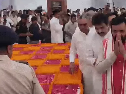 चौधरी भजनलाल की पुण्यतिथि पर CM सैनी ने दी श्रद्धांजलि, संबोधन किए बिना लौटे