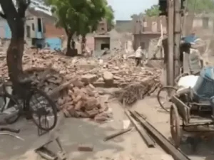 फरीदाबाद में प्रशासन की तोड़फोड़ कार्रवाई जारी, 300 से अधिक अवैध निर्माण ध्वस्त; रात में पुलिस पर पथराव