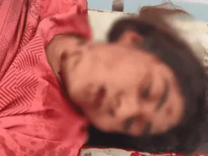 गुरुग्राम में हथौड़ा मारकर पत्नी की हत्या:पति ने खुद फोन कर पुलिस बुलाई, लाश के पास बैठा मिला; चरित्र पर शक करता था