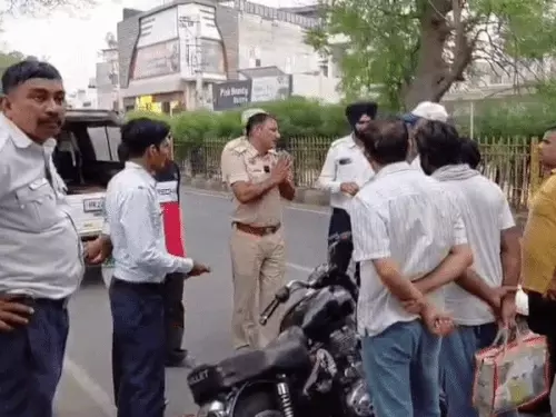 सिरसा में ट्रैफिक SHO से भिड़ा रिटायर्ड पुलिसकर्मी का पोता, बुलेट पर पटाखे बजाने को लेकर 40 हजार का चालान