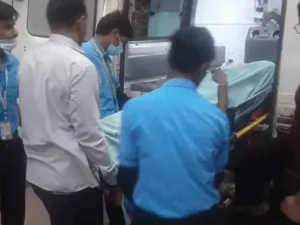 फरीदाबाद में जेवर एयरपोर्ट फ्लाईओवर निर्माण के दौरान क्रेन पलटी, 2 मजदूरों की मौत; कई घायल