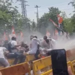 हरियाणा CM आवास घेरने पहुंचे कांग्रेस कार्यकर्ताओं पर लाठीचार्ज, दीपेंद्र हुड्डा पर वाटर कैनन का इस्तेमाल