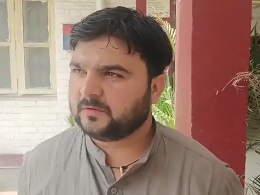 इसराना पंचायत में सरपंच और पंच के बीच हाथापाई, कार्यवाही रजिस्टर पर हस्ताक्षर को लेकर विवाद