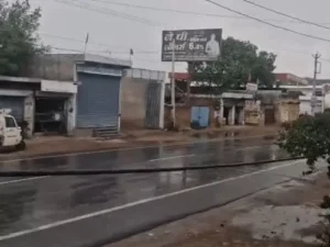 हरियाणा के 16 जिलों में आंधी-बारिश का अलर्ट, 40-50 KM/H की रफ्तार से चलेंगी हवाएं