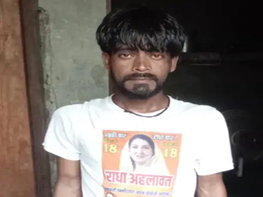 रोहतक में पोस्टमॉर्टम कराने से परिजनों का इनकार: युवक के सुसाइड मामले में पुलिसकर्मी पर केस दर्ज करने की मांग