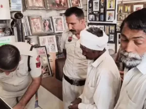 करनाल में टेलर ने दुकान में लगाई फांसी: दुकानदारों ने शव लटका देखा तो मचा हड़कंप, FSL टीम ने जुटाए साक्ष्य
