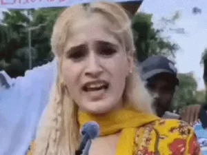 कंगना रनोट के समर्थकों और हरियाणवी डांसर के बीच सोशल मीडिया विवाद, वायरल VIDEO पर बढ़ी बहस