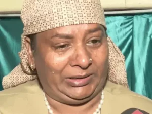 चंडीगढ़ कैशियर हत्याकांड: पत्नी बोलीं- ‘जिस हथियार से पति को मारा, उसी से मुझे भी मार दो’, हत्या की वजह पर उठाए सवाल
