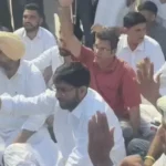 सिरसा में दिग्विजय चौटाला का अनिश्चितकालीन धरना शुरू: छात्रों का मिला समर्थन, बोले- अब चुप नहीं बैठेंगे; बेटी भी पूछती है जवाब