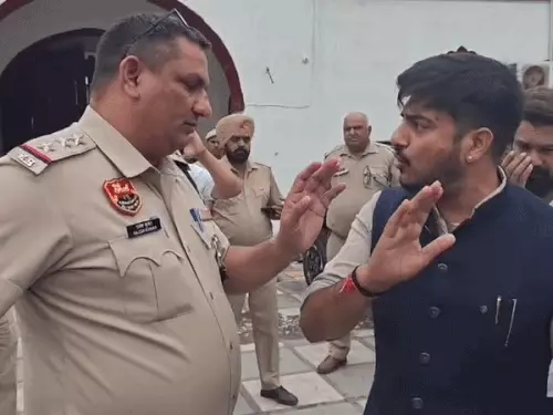 पंचकूला में SHO और BJP नेता के बीच तीखी बहस, रेहड़ियों को लेकर VIDEO वायरल; कार्रवाई को लेकर बढ़ा विवाद