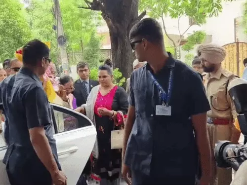 पंचकूला पहुंचे पूर्व राष्ट्रपति रामनाथ कोविंद: पूर्व मंत्री धनखड़ के आवास पर हुआ स्वागत, राज्यपाल और मंत्री भी रहे मौजूद