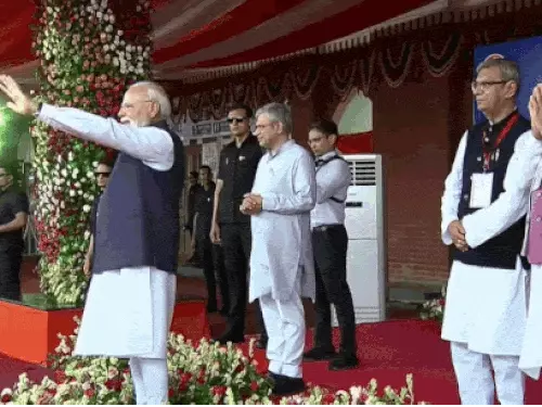 PM मोदी के हरियाणा दौरे के स्पेशल मोमेंट्स: हाइड्रोजन ट्रेन, BJP नेताओं का डांस और ई-रिक्शा की सवारी चर्चा में