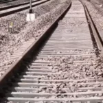 नारनौल में मालगाड़ी की टक्कर से व्यक्ति की मौत: रेलवे ट्रैक पर बिखरे मिले शव के अवशेष, पहचान में जुटी GRP