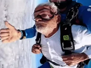 80 वर्षीय हरियाणवी ने 18 हजार फीट से की स्काई डाइविंग, ऑस्ट्रेलिया में 200 किमी/घंटा की रफ्तार से लगाया रोमांचक जंप