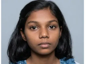 सोनीपत में मौसी के घर आई किशोरी की मौत: अचानक पेट दर्द के बाद बिगड़ी तबीयत, बहन बोली- सांस नहीं ले पा रही थी