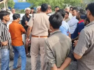 नारनौल में बंद स्टोन क्रशर पर मिला व्यक्ति का शव, परिजनों ने हत्या का आरोप लगाकर किया हंगामा