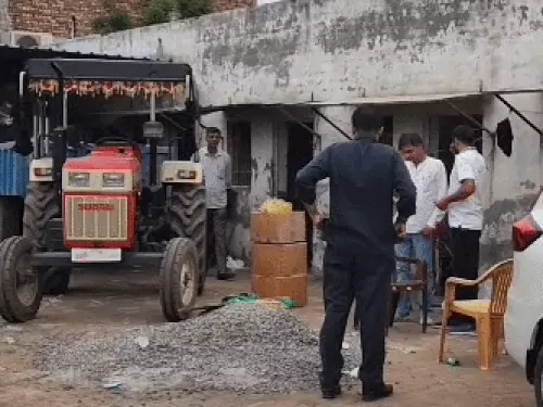 रोहतक में RO की आड़ में चल रही कथित अवैध शराब फैक्ट्री पर छापा, 1.22 लाख QR कोड बरामद