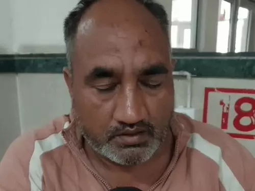 रोहतक में ट्रैक्टर से कुचलने की कोशिश का आरोप: जान बचाने के लिए व्यक्ति ने नाले में लगाई छलांग, परिवार पुलिस कार्रवाई से नाराज