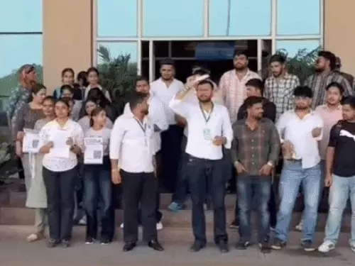 रोहतक MDU में ऑनलाइन पढ़ाई को लेकर प्रदर्शन: INSO ने VC ऑफिस का घेराव किया, HOD पर अभद्र व्यवहार के आरोप