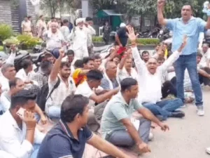 रोहतक में गलत ऑपरेशन विवाद सुलझा: अस्पताल और परिजनों में बनी सहमति, फीस रिफंड के साथ मिलेगा मुफ्त इलाज