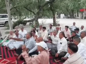 रोहतक में टूरिज्म कर्मचारी संघ का धरना, PPP पॉलिसी का विरोध; 8-9 अगस्त को मंत्री अरविंद शर्मा के घेराव की चेतावनी