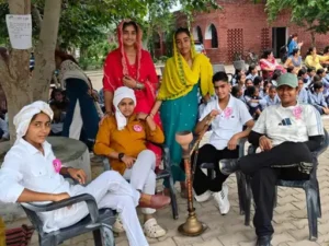 भिवानी की छात्राओं ने संभाली पंचायत की कमान: धनाना में लगी युवा ग्राम सभा, स्टेडियम की मांग उठाई