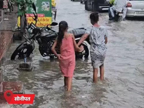 हरियाणा के 10 जिलों में बारिश: फरीदाबाद की सब्जी मंडी डूबी, गुरुग्राम के घरों में घुसा पानी; सोनीपत की सड़कें जलमग्न