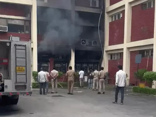करनाल SDM ऑफिस में शॉर्ट सर्किट से लगी आग: फाइलें-फर्नीचर जलकर राख, शिवरात्रि की छुट्टी के कारण खाली था कार्यालय