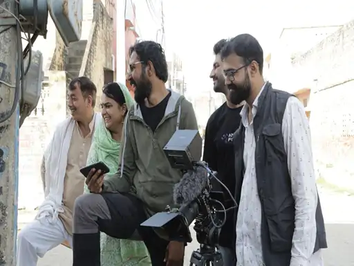 रोहतक यूनिवर्सिटी के छात्रों ने बनाई हरियाणवी फिल्म: जहां सीखा वहीं होगी पहली स्क्रीनिंग; सितंबर में रिलीज होगी ‘रेत का घेरा’