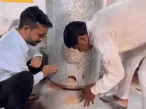 भिवानी सरकारी स्कूल के राशन में कीड़े, VIDEO: CJP टीम ने टंकी खोलकर दिखाई; शिक्षा अधिकारी बोले- खाने के लिए नहीं रखा था