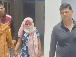 फरीदाबाद में युवक की हत्या का आरोप: शादी से इनकार पर महिला ने चाकू से हमला किया, कमरे में शव छोड़कर फरार होने का दावा
