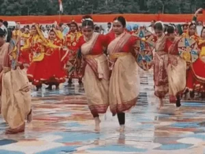 पानीपत में मंत्री कृष्ण लाल पंवार ने किया ध्वजारोहण: शहीद स्मारक पर अर्पित किया पुष्प चक्र, पुलिसकर्मी का अनोखा करतब देख हैरान हुए लोग